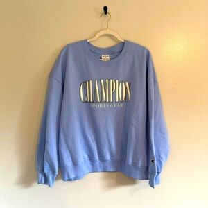 Periwinkle Women’s Champion Crewneck Sweatshirt Size 2XL